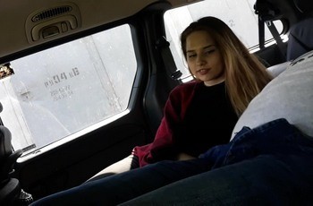 Кончил молодой подруге в рот