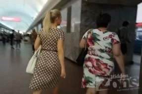 Снято под платьем у девушки с круглой попкой